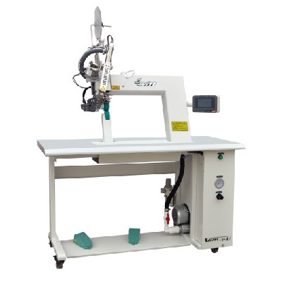 Hot air seam sealing machine V-1